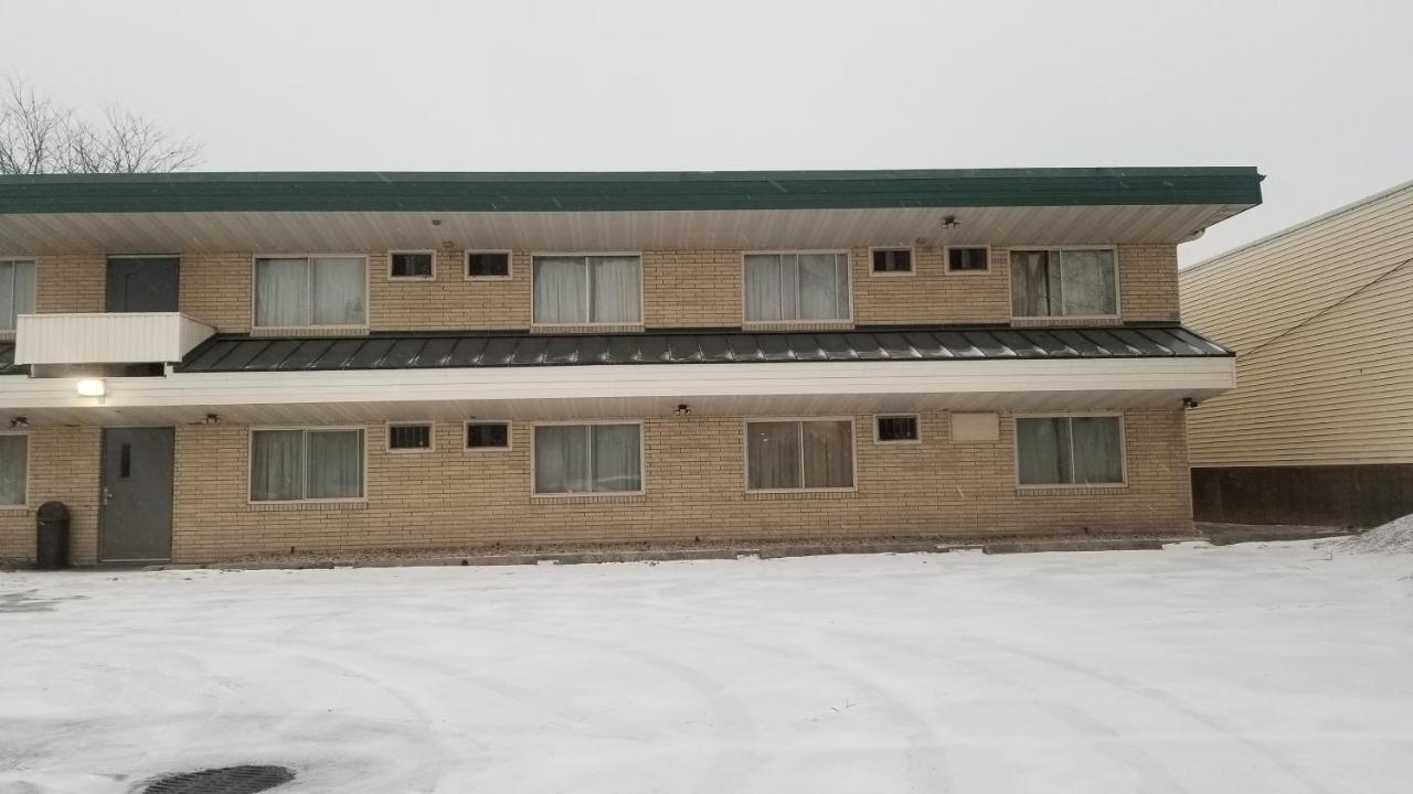 Valued Stay Aloha Madison Exteriör bild