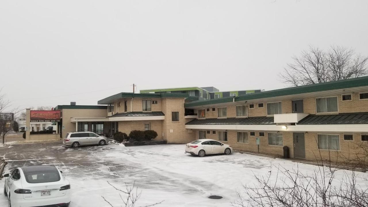 Valued Stay Aloha Madison Exteriör bild