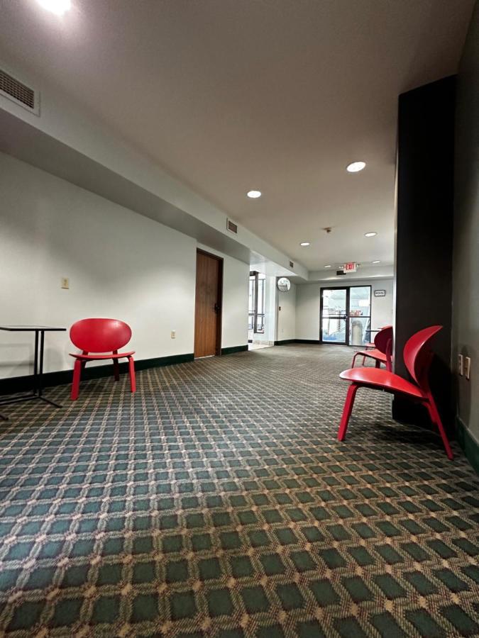 Valued Stay Aloha Madison Exteriör bild
