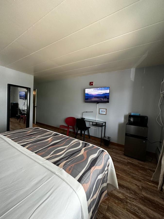 Valued Stay Aloha Madison Exteriör bild